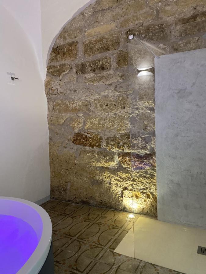 Settegrana Suite Con Vasca Idromassaggio チーニジ エクステリア 写真